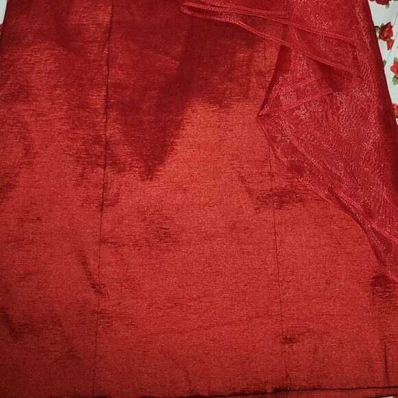 * * Betsey & Adam Red Cocktail Dress - Picture 8 of 8